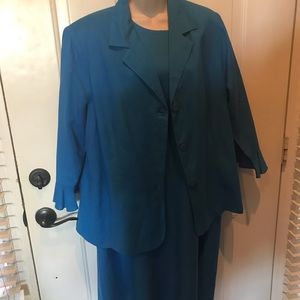 Plus Size 18W 2 Piece Dress Suit